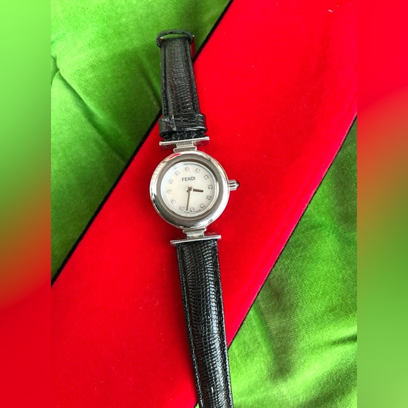 Ladies AUTHENTIC FENDI - DRESSY🌹Watch❤️ - Picture 2 of 13